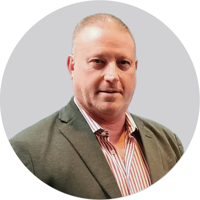 Amir Gal
CRO (Chief Revenue Officer)
